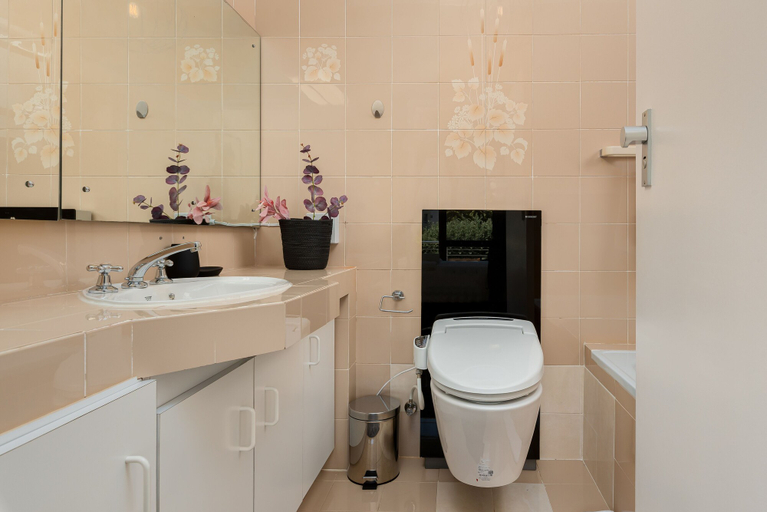 Bathroom 4, Alexander Road 7B, City of Cape Town