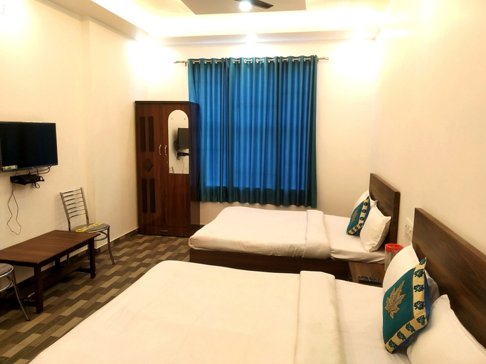 Bedroom 3, Hotel NV Palace, Mathura