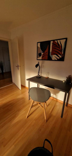 In-room business center, K190 - 2BDR Apartment close to Zurich Airport, Zürich