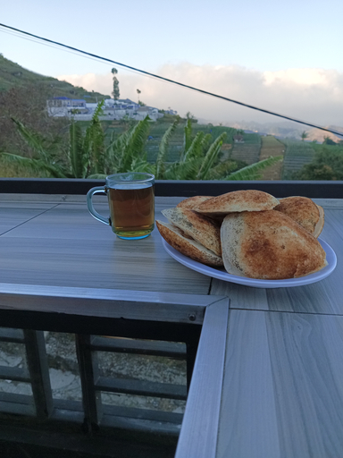 Food & Drinks 3, Penginapan Gunung Tengah Syariah, Majalengka