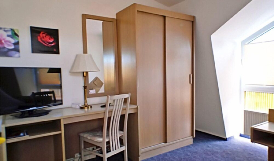 Bedroom 4, Hotel Fürstenberg, Oder-Spree