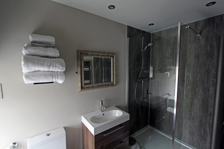 Bathroom, The Brantwood Hotel, Cumbria