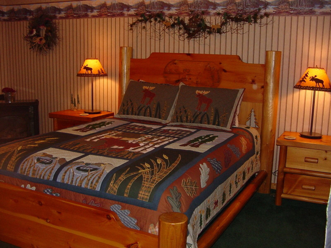 Bedroom 2, Horton Creek Inn B&B, Charlevoix