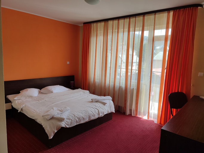 Bedroom 3, Iri Busteni Hotel, Busteni