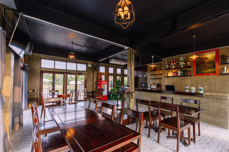 Bar/lounge 4, Baankiangnam Pattaya, Bang Lamung