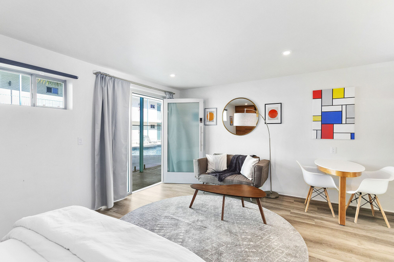 Bedroom 18