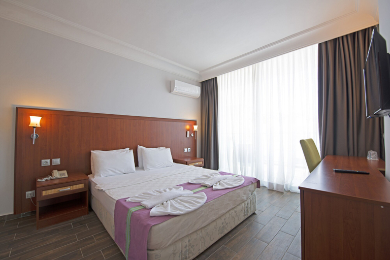 Bedroom 3, Sun Bay Park Hotel, Marmaris