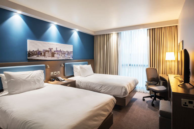 Bedroom 4, Hampton by Hilton Aberdeen Airport, Aberdeen