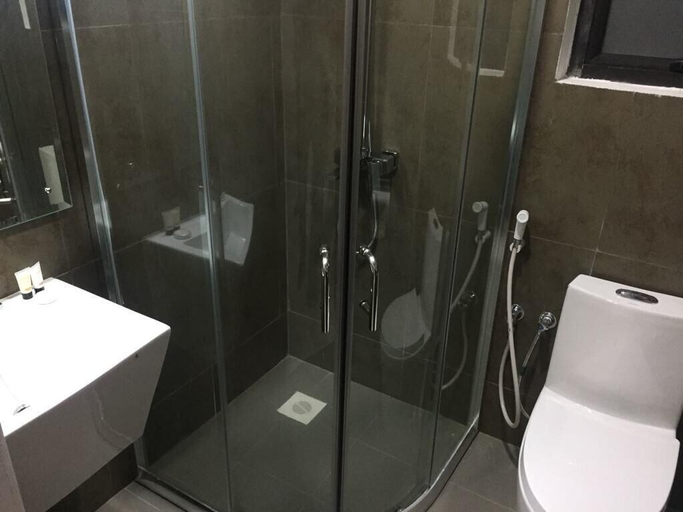 Bathroom 5, Mazaya Salalah Hotel, Salalah