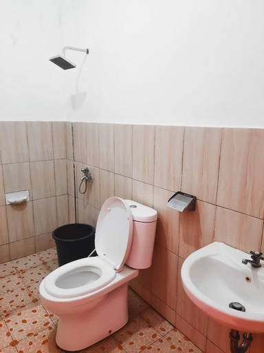 Bathroom 8