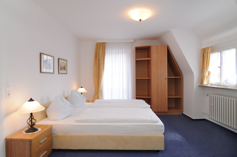 Bedroom 3, Hotel zum Breiterle - Self-Check-In, Ansbach
