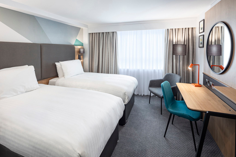 Bedroom 5, Holiday Inn SOUTHAMPTON-EASTLEIGH M3,JCT13 by IHG, Hampshire