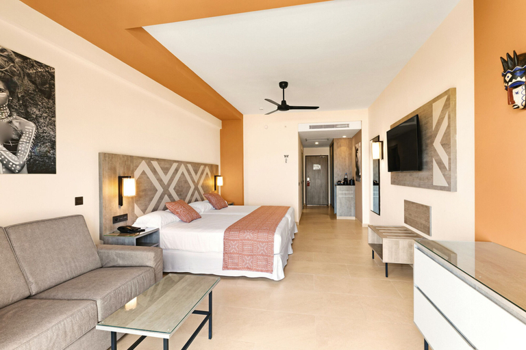 Bedroom 3, Hotel Riu Baobab - All Inclusive, Mbour