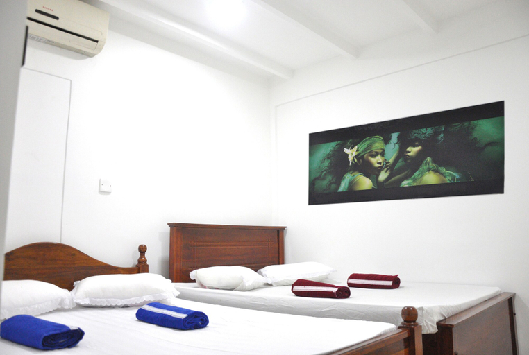 Bedroom 3, Sun UP Hotel, Katana