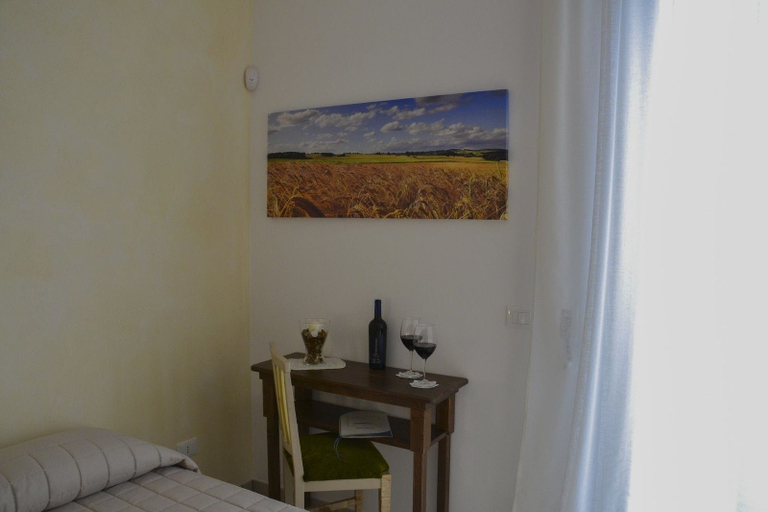 Bedroom 2, B&B Dimora Delle Rondini, Bari