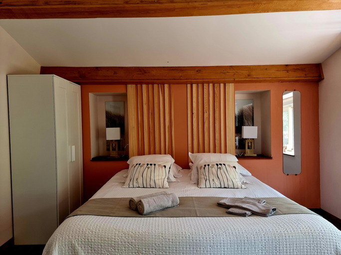 Bedroom 3, Villa Alyzea, Hérault