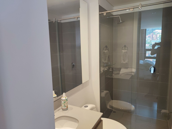 Bathroom 4, ApartaSuite -Centro Internacional-Mitika, Santafé de Bogotá