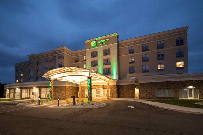 Exterior & Views 3, Holiday Inn & Suites DETROIT - TROY, Oakland