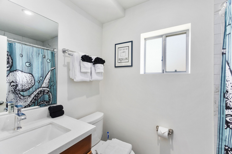 Bathroom 6