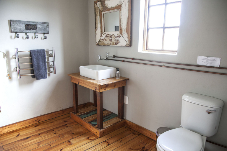Bathroom 4, Bergsicht Country Farm Cottages, Cape Winelands