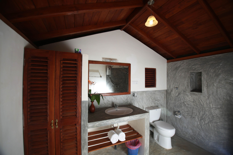 Bathroom 4, Summer Dew Villa, Habaraduwa