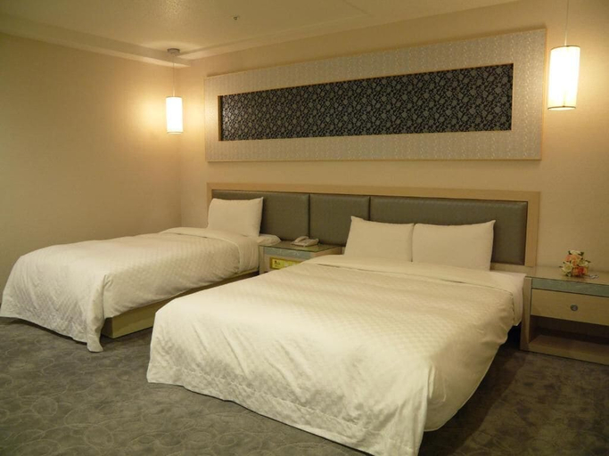 Bedroom 3, Beidoo Hotel, Keelung