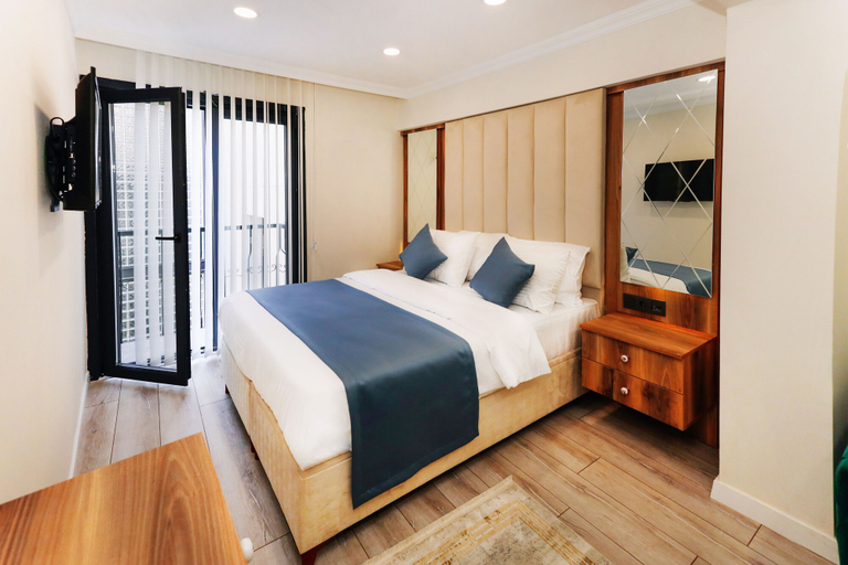 Bedroom 3, Galata Masterpiece Hotel, Beyoğlu
