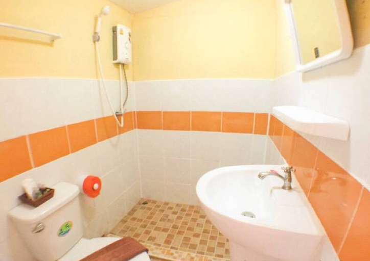 Bathroom 4, The Nature Club Resort, Sangkhla Buri