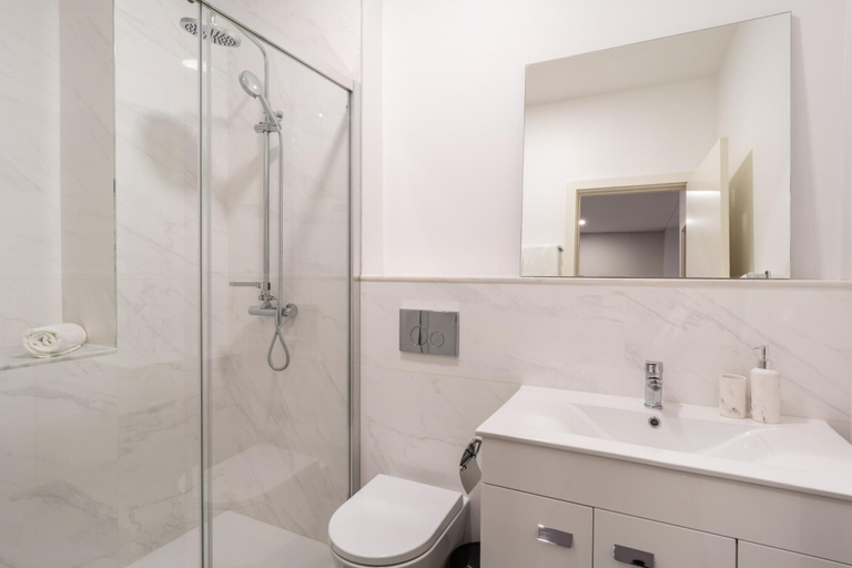 Bathroom, Beatmann Boutique II by Atlantic Holiday, Funchal