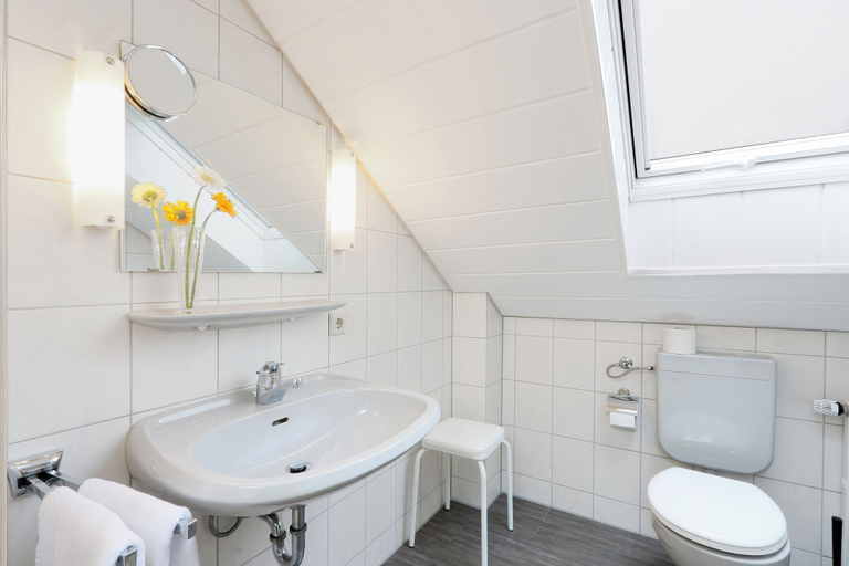 Bathroom 5, Seepark Kirchheim Ferienhaus bei Vera, Hersfeld-Rotenburg