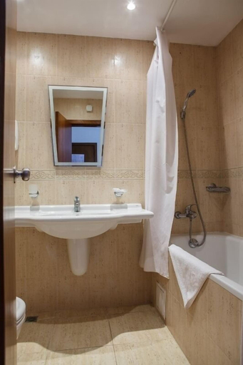 Bathroom 4, Hotel Yo, Varna