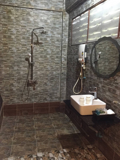 Bathroom 4, Anda Resort, Muang Satun