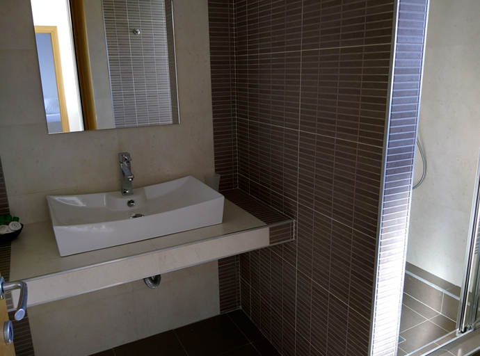 Bathroom 4, Sunny Sani Luxury Villas, Central Macedonia