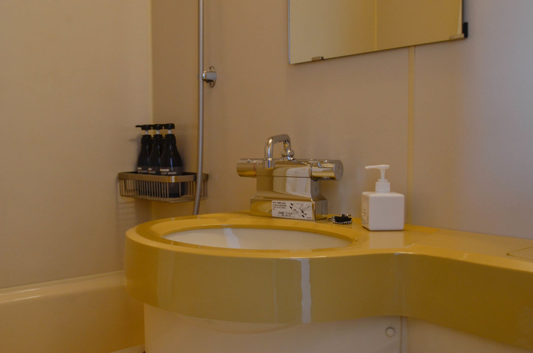 Bathroom 4, Sararaso, Kanazawa