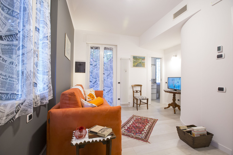 Others 4, Raimondi Apartment, Como
