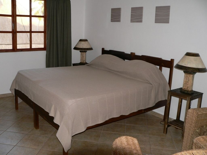 Bedroom, Blue Moon Beach Holiday Resort, Jangamo