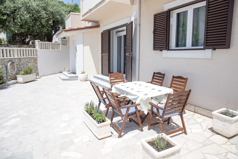 Others 4, Apartments Pavla i Niko, Omiš