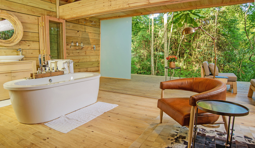 Bathroom 4, Summerfields Rose Retreat & Spa, Ehlanzeni