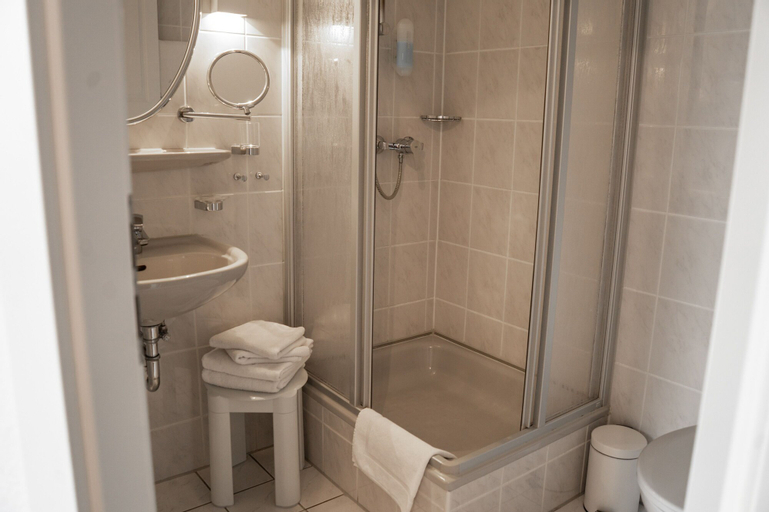Bathroom 3