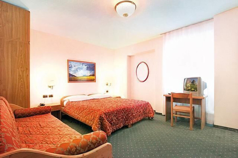 Bedroom 2, Hotel Il Caminetto, Trento