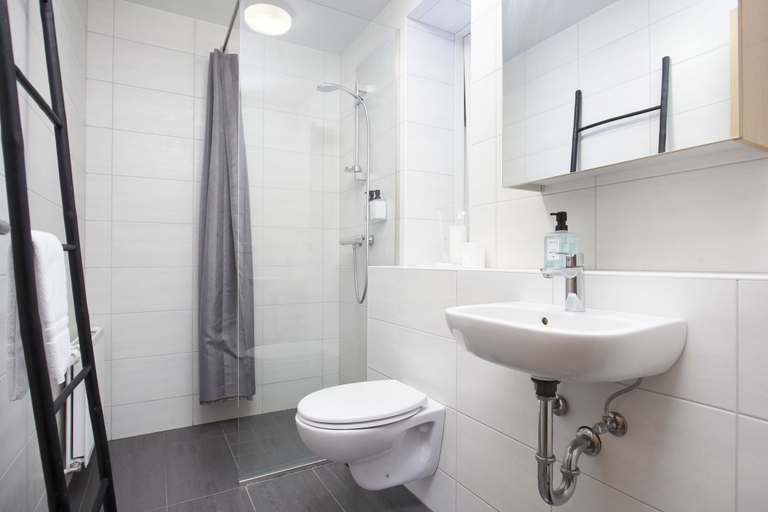 Bathroom 4, Týr Apartments by Heimaleiga, Reykjavík