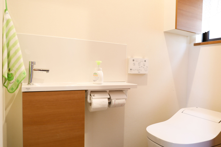 Bathroom 4, Wamikyo Homy, Kyoto