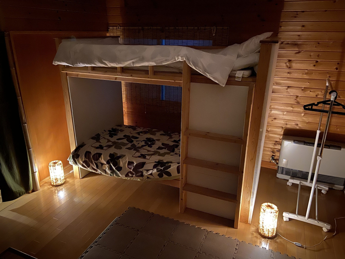 Bedroom 3, Takayama Ninja House, Takayama