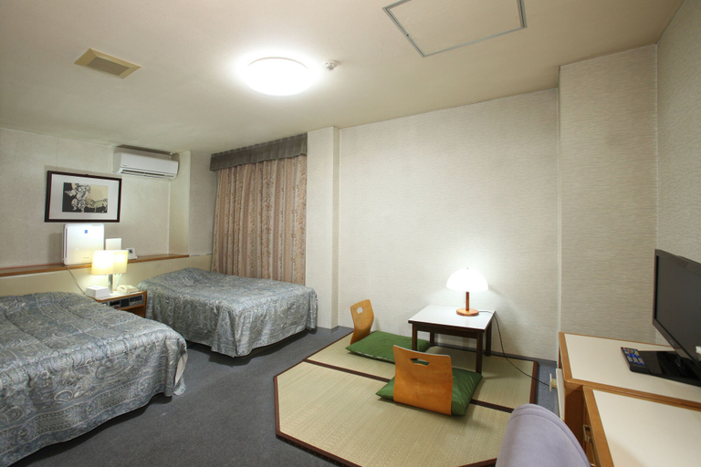 Bedroom 3, Hotel Acty, Takayama