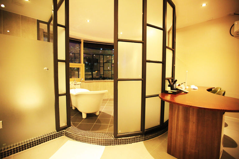 Bathroom 4, Hotel The Ann, Changwon