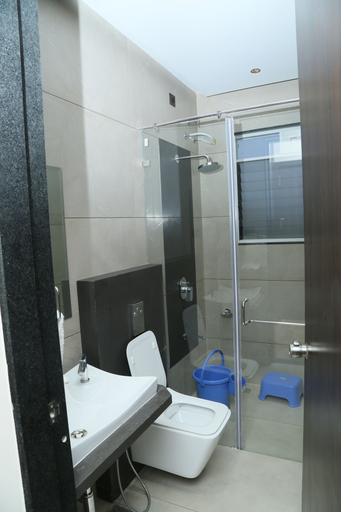 Bathroom 4, Hotel Ruturaj Regency, Dhule