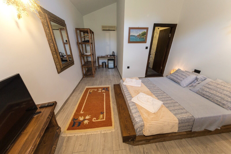 Bedroom 2, Manastırhan Otel Kazdağları, Edremit