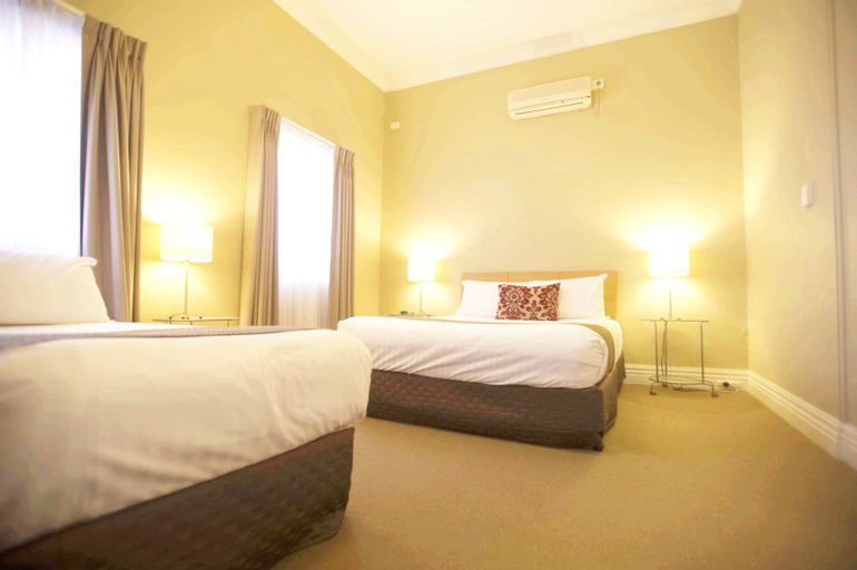 Bedroom 12