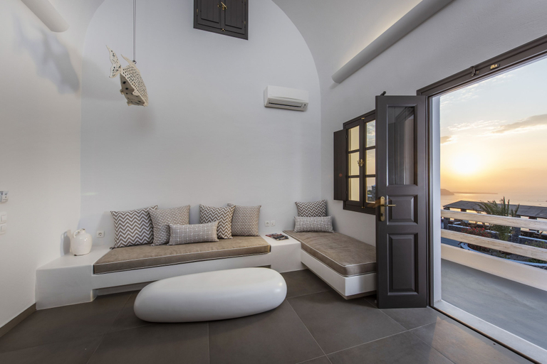 Bedroom 5, Caldera Memories, South Aegean