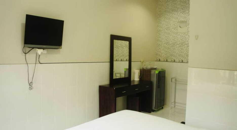 Bedroom 23
